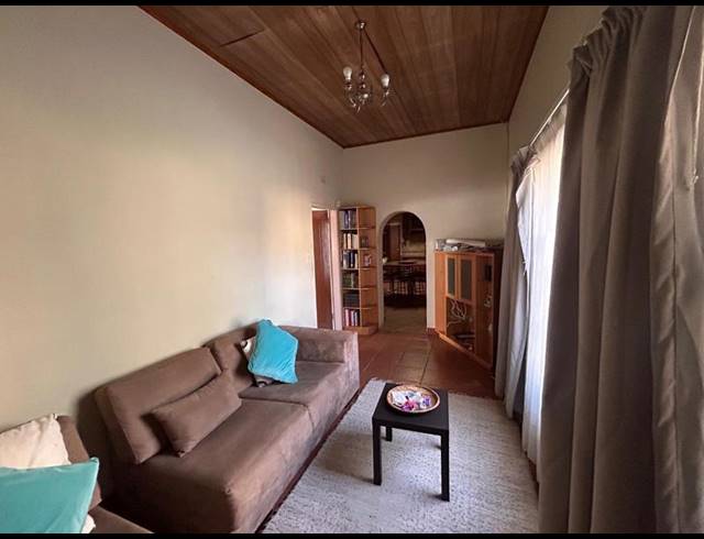 4 BEDROOM HOUSE FOR SALE IN KENSINGTON